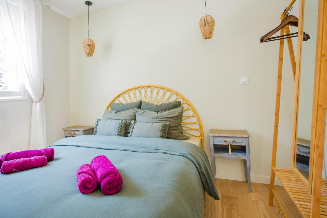 Ideal Pro & Couple - 2 Logements Theme Boho Chic Rdc & Dandy 1Er Etage - Quartier Calme - Jardin - Wifi Hd - Smart Tv - Parking Gratuit - Proche Centre & Transports - Ask Home Valenciennes Extérieur photo