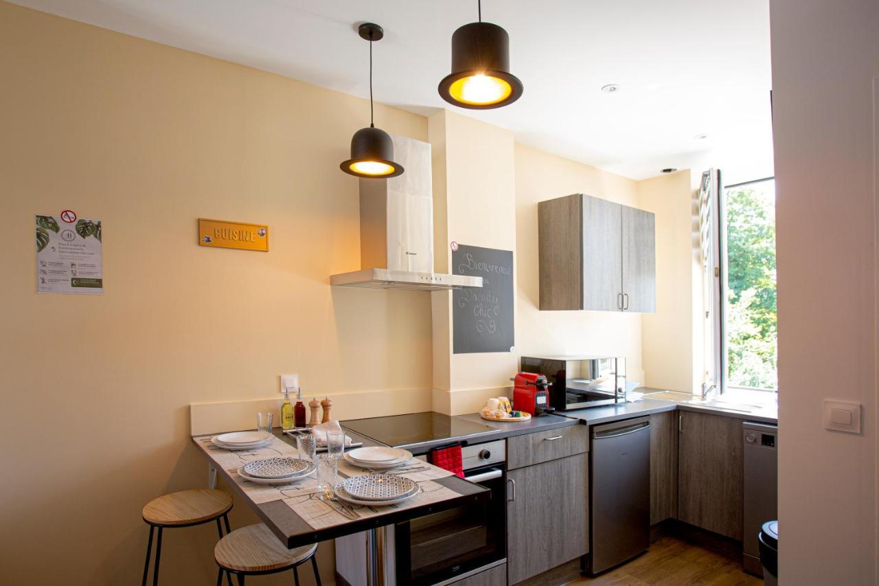 Ideal Pro & Couple - 2 Logements Theme Boho Chic Rdc & Dandy 1Er Etage - Quartier Calme - Jardin - Wifi Hd - Smart Tv - Parking Gratuit - Proche Centre & Transports - Ask Home Valenciennes Extérieur photo